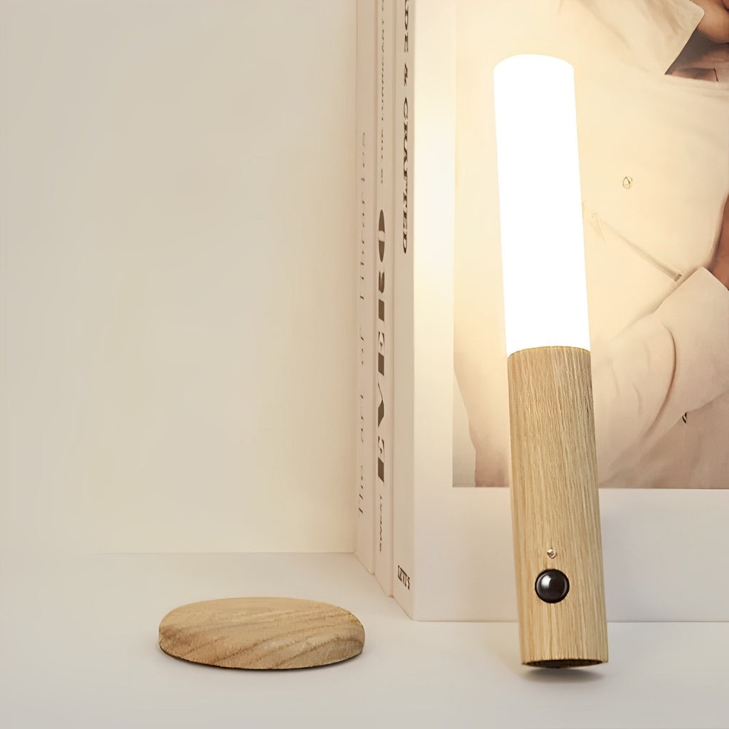 1 MotionBright™ – Luminária LED com Sensor de Movimento