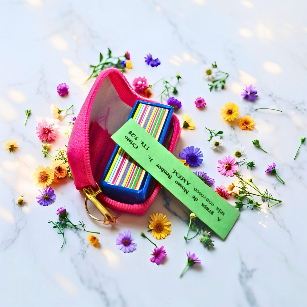 Kit 10 Caixinhas de Promessas com Versículos Bíblicos 💖 | Lembrancinha Evangélica Chaveiro Colorido e Frases de Fé